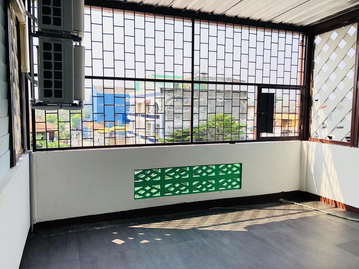 WJ Hostel Bangkok Buitenkant foto