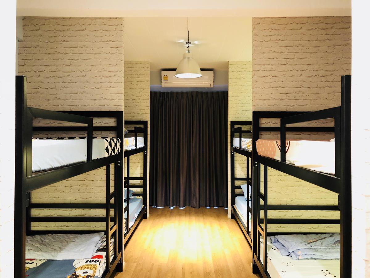 WJ Hostel Bangkok Buitenkant foto